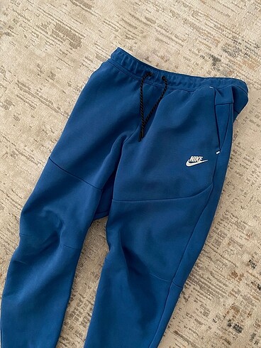 Nike tech fleece