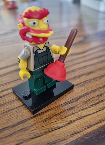 Diğer Lego Simpsons Figürü