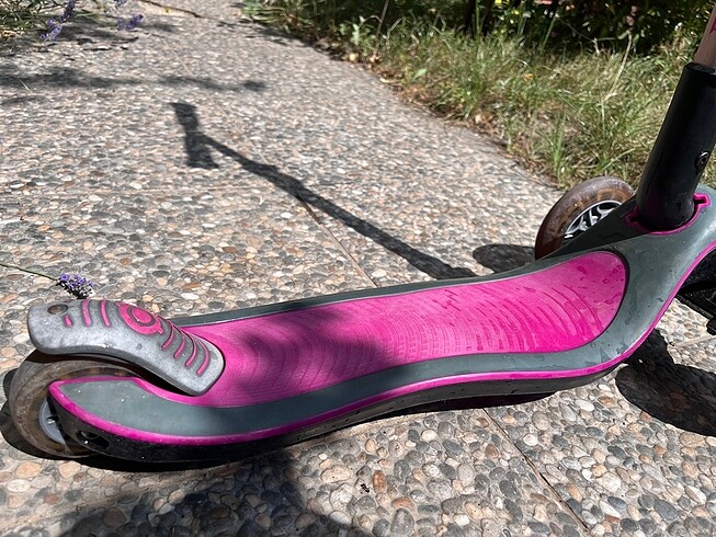  Beden Globber scooter