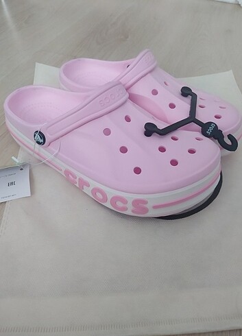 Pembe crocs