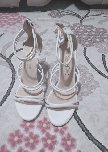 Beyaz Stiletto Fermuarlı Ayakkabı - Görsel 5