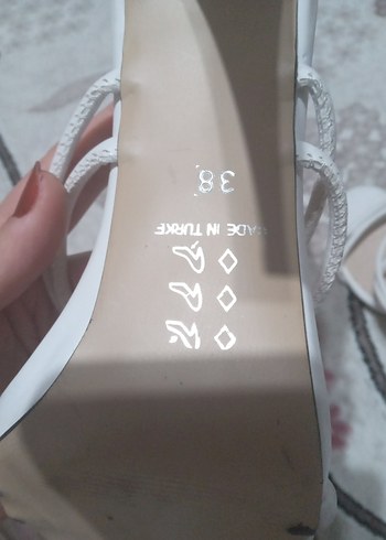 Beyaz Stiletto Fermuarlı Ayakkabı - Görsel 3