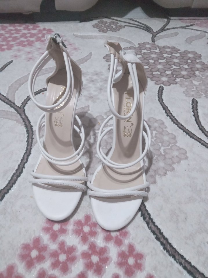 Beyaz Stiletto Fermuarlı Ayakkabı - Görsel 5