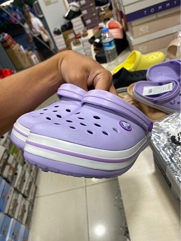 Diğer Lila crocs