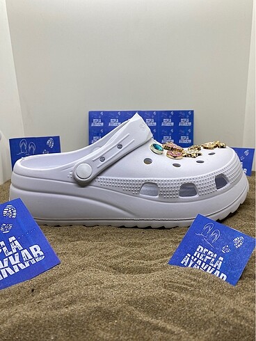 Yeni sezon beyaz crocs