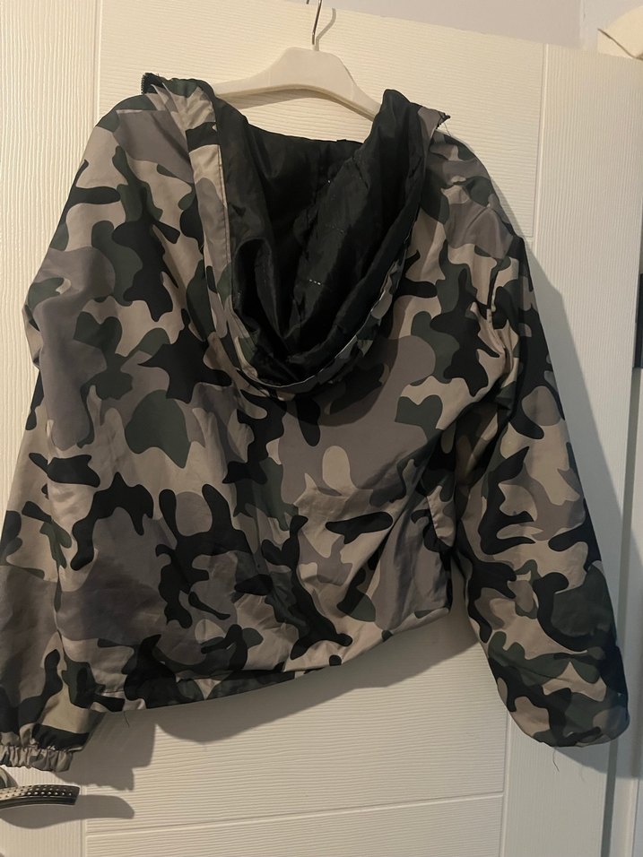 Gri Kamuflaj Kadın Spor Ceket - Görsel 3