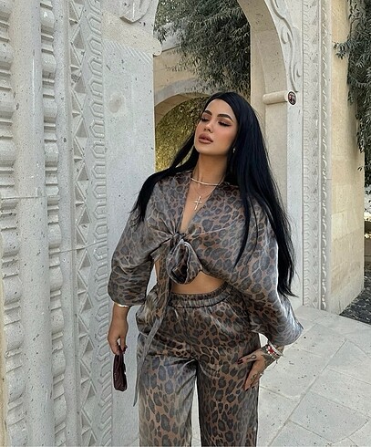 İkili leoparlı takım