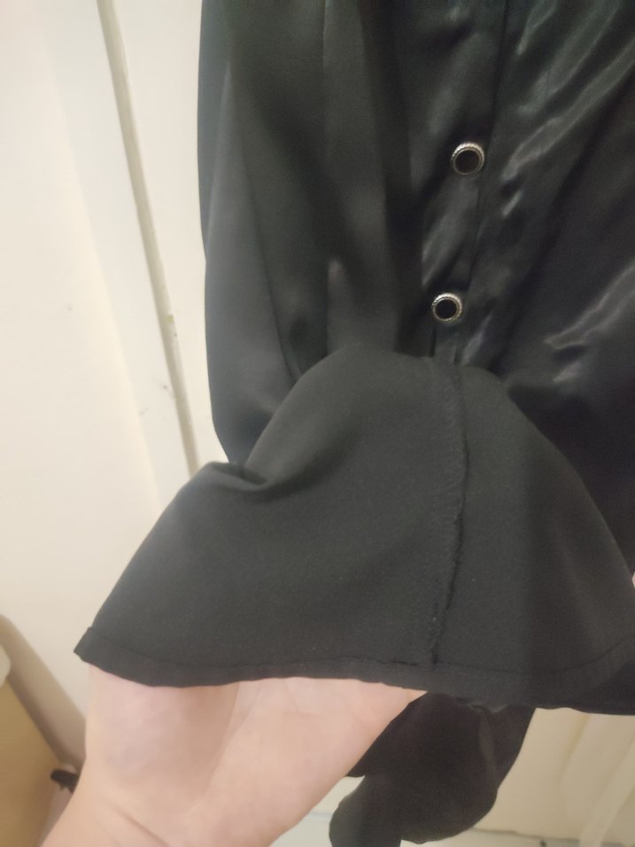 Kışlık saten elbise - Görsel 3