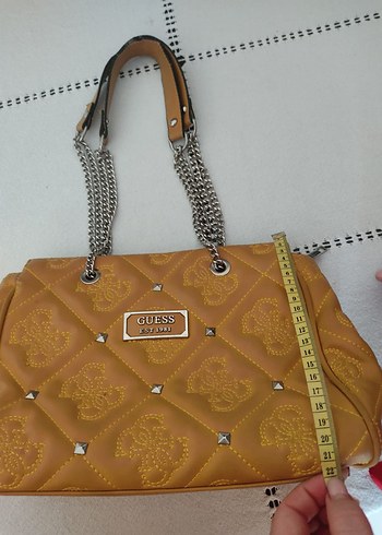 Sarı Zincir Detaylı Guess Deri Kadın Çanta - Görsel 2