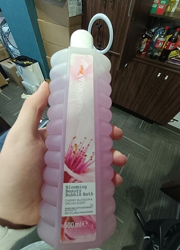 Avon Blooming beauty cherry blossom banyo köpüğü 500 ml - Görsel 4