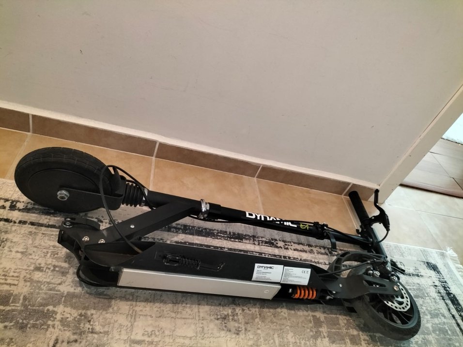 siyah katlanabilir scooter - Görsel 3