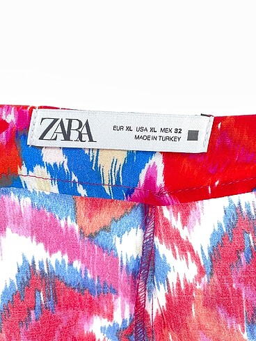 xl Beden çeşitli Renk Zara Mini Şort %70 İndirimli.