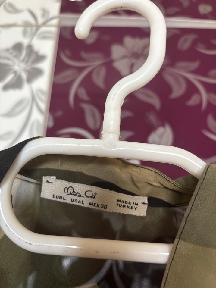 Kadın Kamuflaj Desenli V Yaka Gömlek - Görsel 3