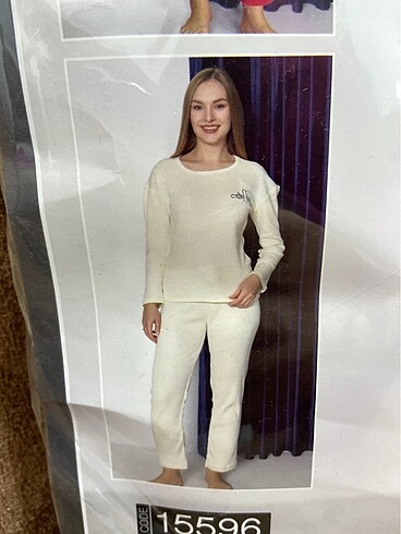 mevsimlik krem rengi pijama