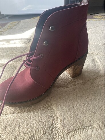 LC Waikiki Lc wakiki bordo bot