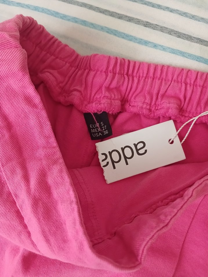 Pembe Şortlu etek - Görsel 3