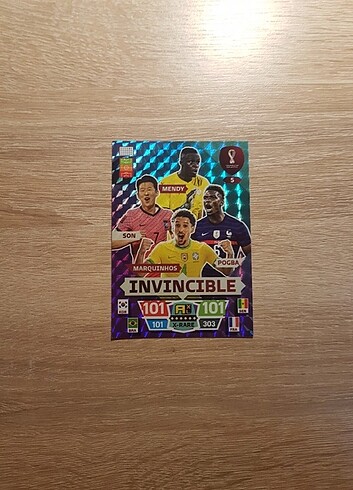 Panini Fifa 365 Adrenalyn 2022 world cup invincible kartı