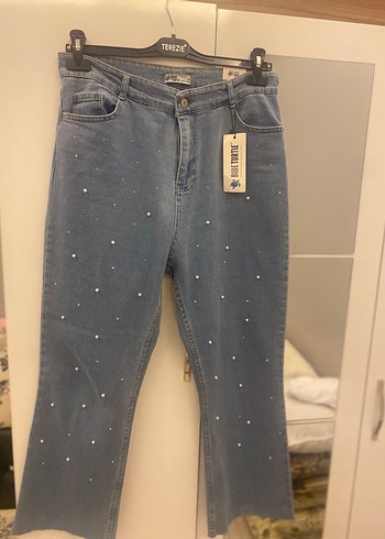 Mavi İnci Detaylı Düğmeli Kadın Jean - Görsel 4