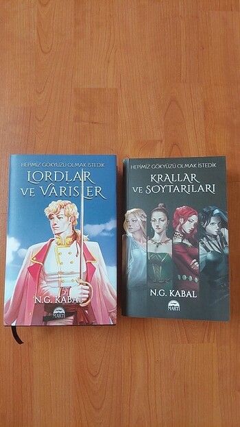 lordlar ve varisler, krallar ve soytarıları 1 ve 2. kitap