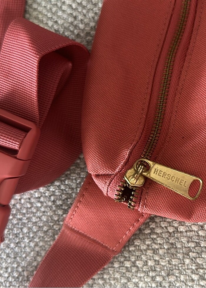 Herschel bel çantası - Görsel 5