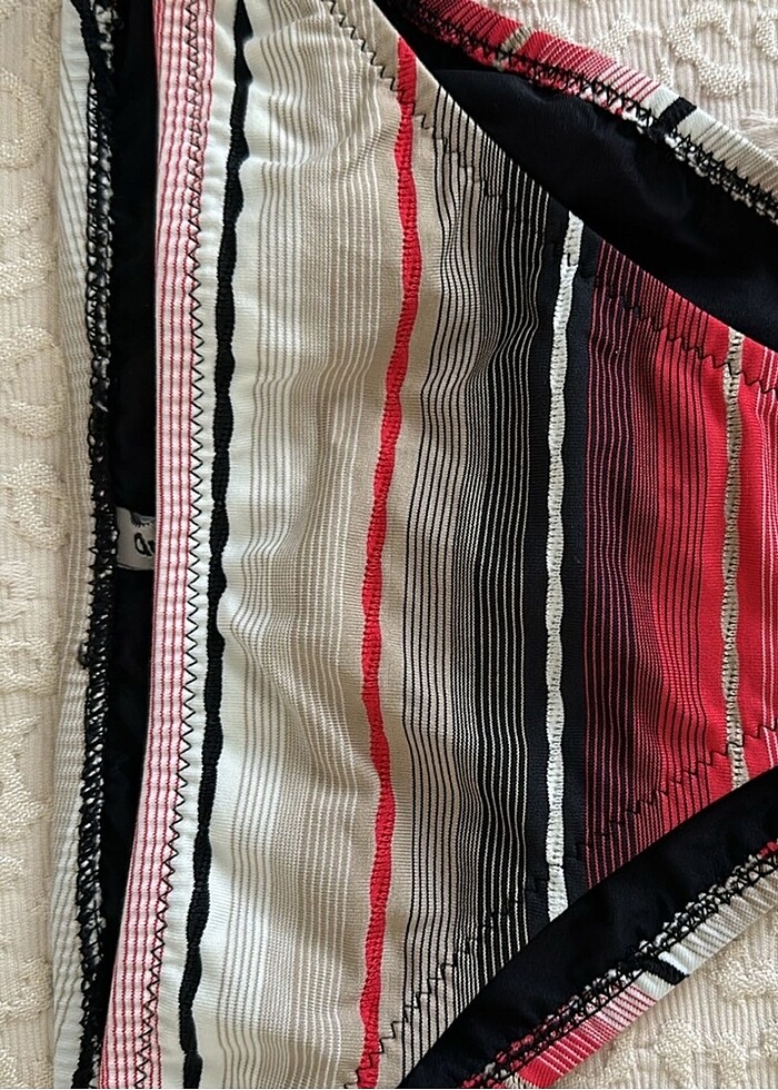 Ay yıldız marka bikini altı. - Görsel 2