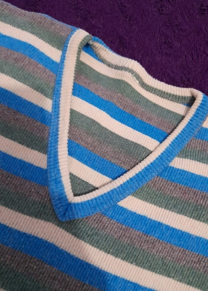 V yaka çizgili kazak - Görsel 2