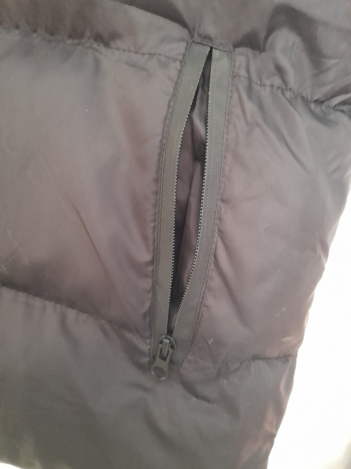 Siyah Fermuarlı yelek - Görsel 3