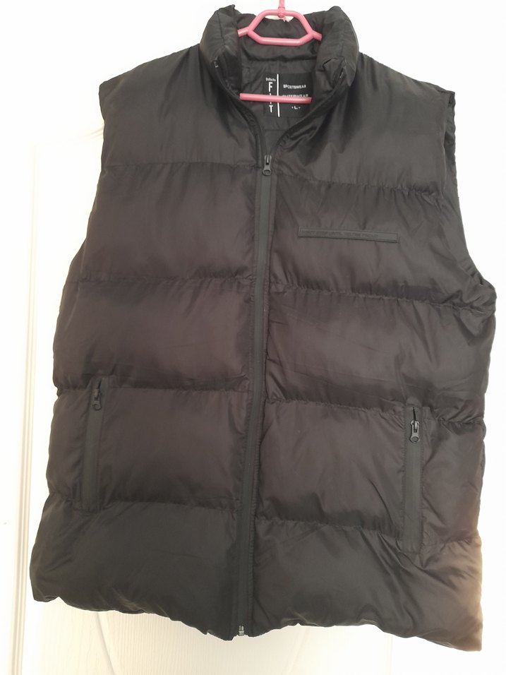 Siyah Fermuarlı yelek - Görsel 4