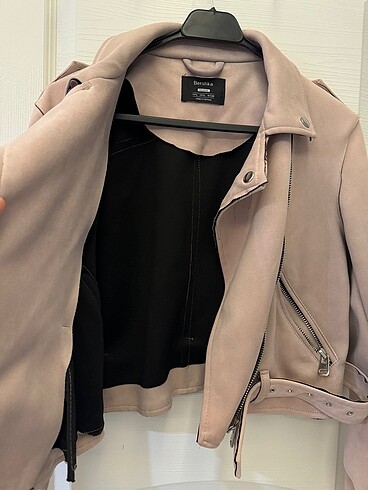 BERSHKA