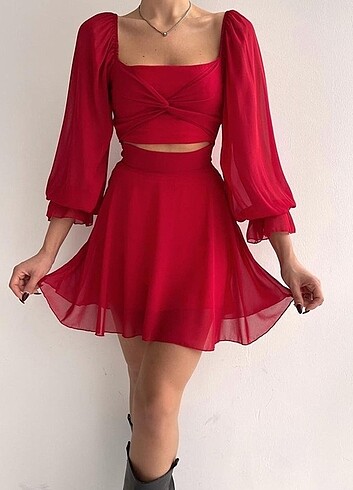 Şifon kırmızı elbise 