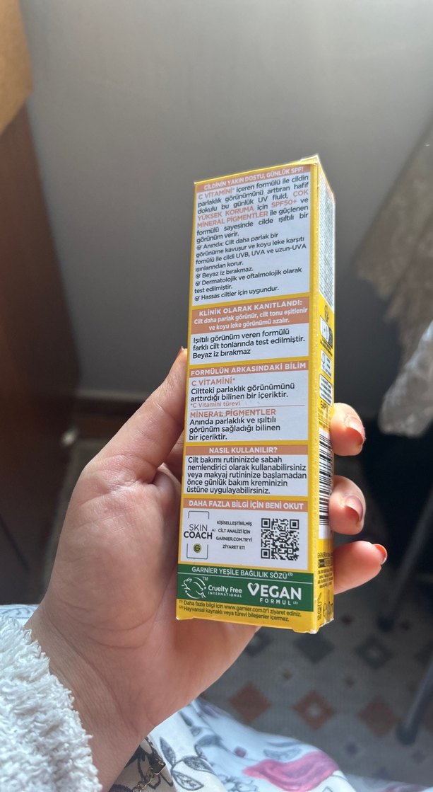 Garnier C Vitamini Parlak SPF 50+ BB Krem - Görsel 3