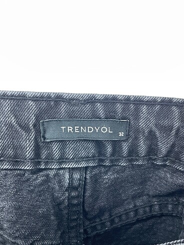 32 Beden siyah Renk Trendyol & Milla Jean / Kot %70 İndirimli.