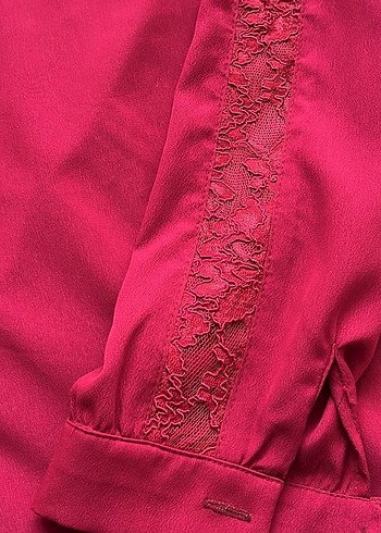 Setrms Bordo Zincir Detaylı Yüksek Yakalı Kadın Bluz - Görsel 2