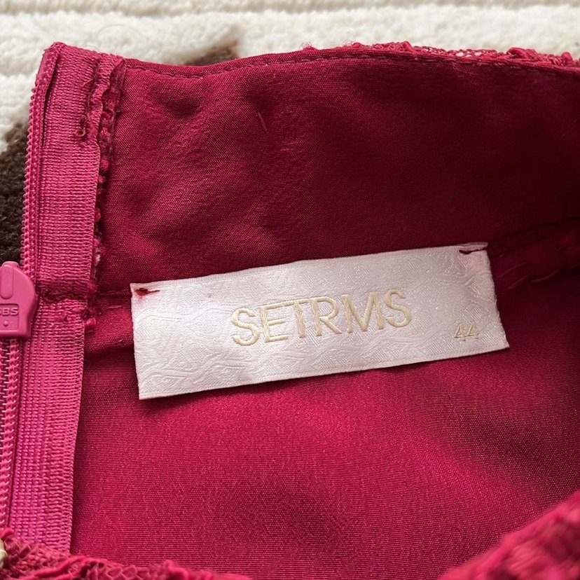 Setrms Bordo Zincir Detaylı Yüksek Yakalı Kadın Bluz - Görsel 4