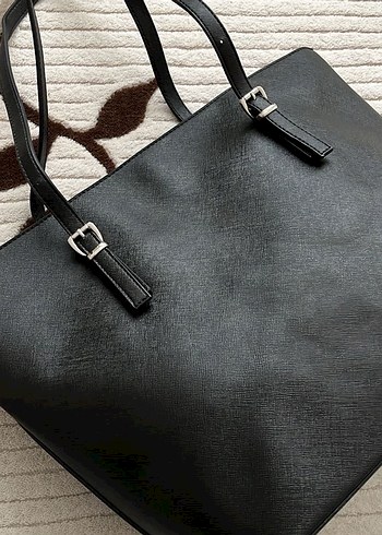 Siyah Deri Tokalı Kadın Çanta - Görsel 2