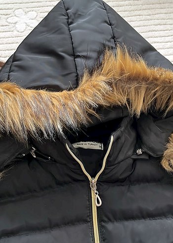 Siyah Kürklü Kadın Kışlık Mont - Görsel 2