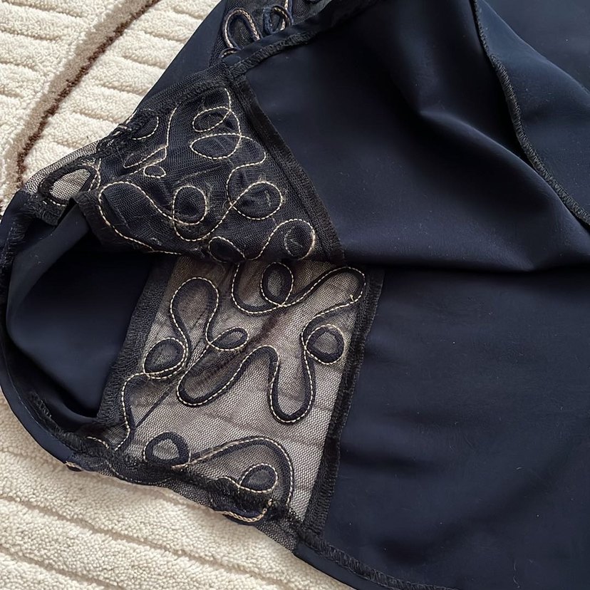 Kadın Lacivert Uzun Kollu Nakışlı Tunik - Görsel 2