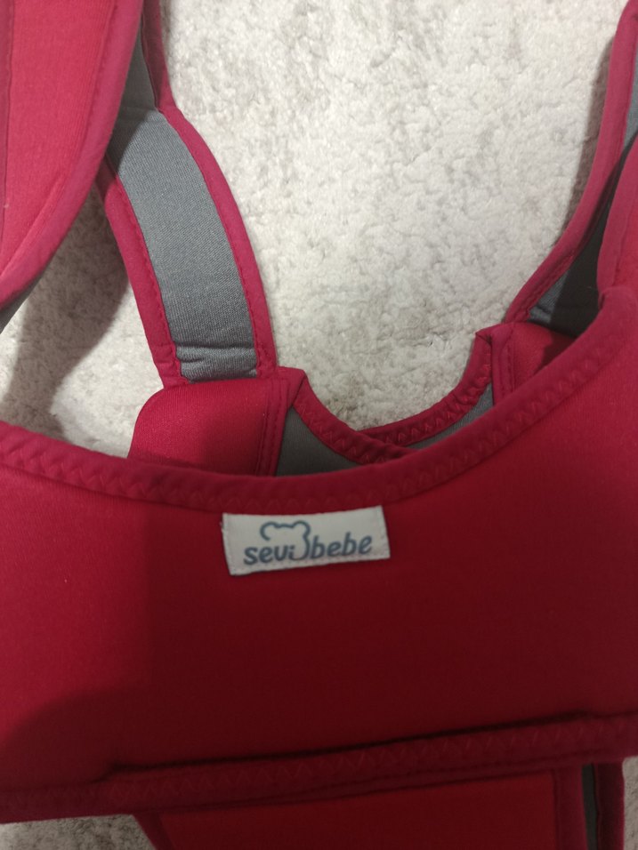 Kırmızı ve Gri Bebek Taşıyıcı - Görsel 3