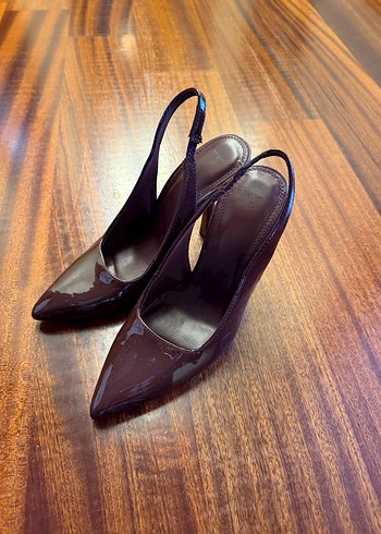 Kahverengi Tokalı Stiletto Kadın Ayakkabı - Görsel 3