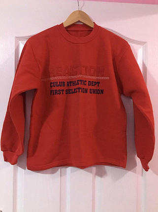 Sweetshirt 