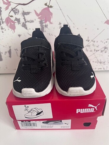 22 Beden Puma unisex çocuk ayakkabı 22-23 numara