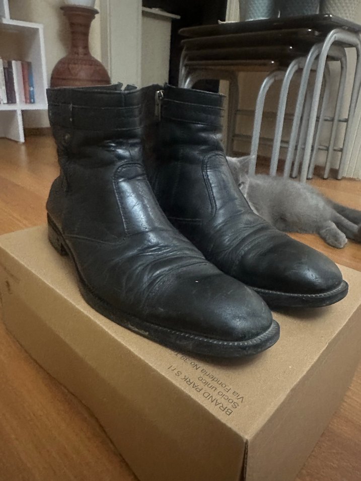 Siyah Deri Tokalı Erkek Bot - Görsel 2