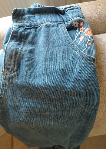 Nakışlı Düğmeli Kız Kot Pantolon(10-11yaş)