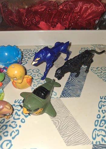 Renkli Çoklu Aksiyon Figürleri Seti - Görsel 4