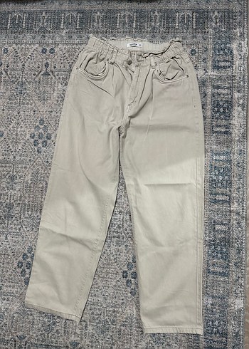 pull-and-bear 42