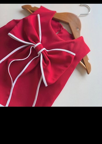 Kız Çocuk Beyaz Fiyonk Detaylı Askılı Elbise - Görsel 3