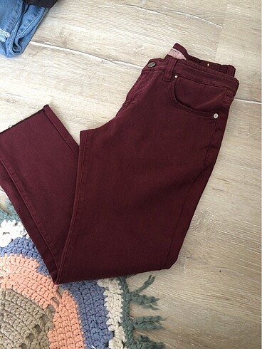 Giovane jeans
