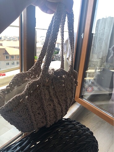 Zara İstiridye model çanta