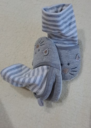 Gri Nakışlı Bebek Patik - Görsel 3