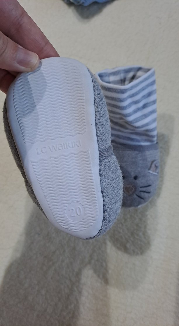 Gri Nakışlı Bebek Patik - Görsel 2